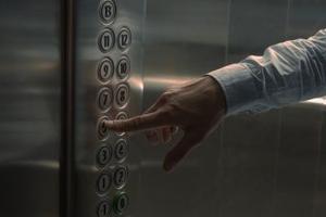 Elevator escape прохождение