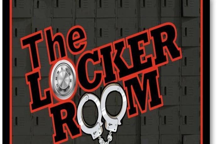 Locker room escape прохождение