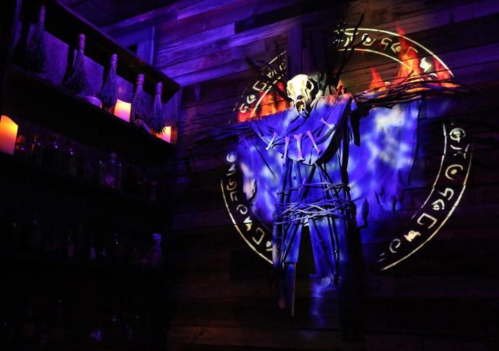 Trouble in the Toy Shop Enchambered: Sacramento Escape Room