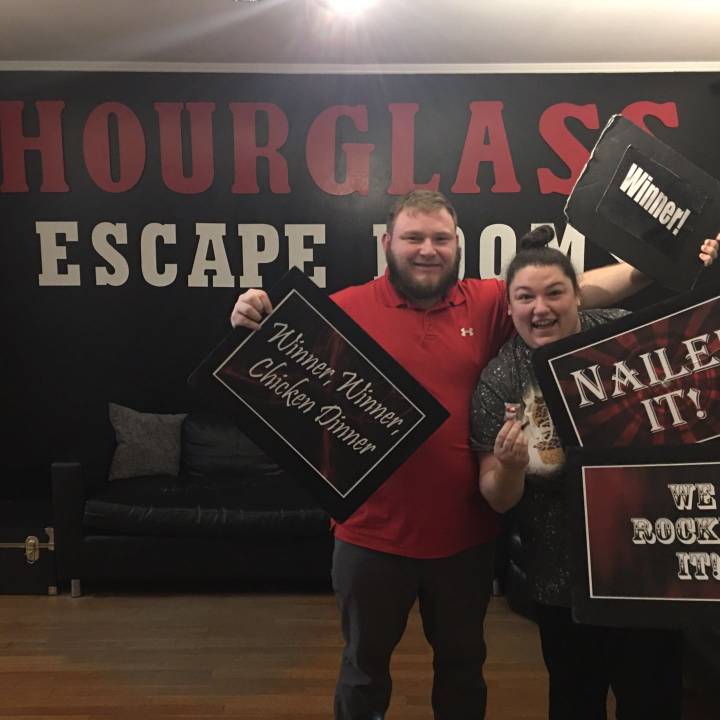 Hourglass escape room 2025 russellville